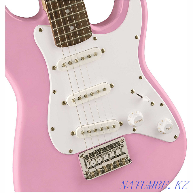 Fender Squier MINI STRAT V2 электрогитара  Қарағанды - изображение 2