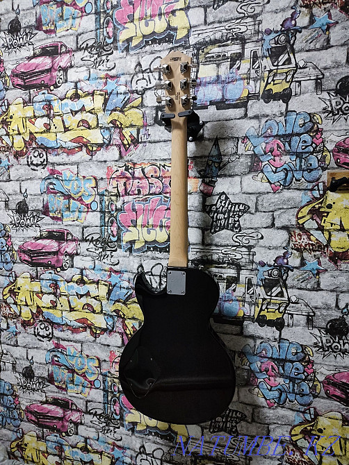 Гитара и Комбоусилитель cort продам срочно Алматы - изображение 3