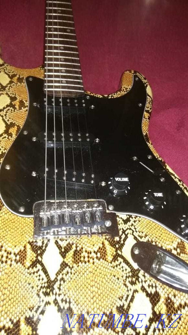 Электрогитара Fender Strat Астана - изображение 6