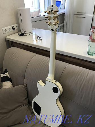 Guitar Epiphone Les Paul Custom Pro Alpine White Almaty - photo 2