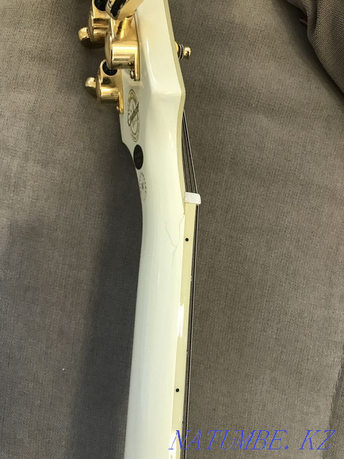 Guitar Epiphone Les Paul Custom Pro Alpine White Almaty - photo 8