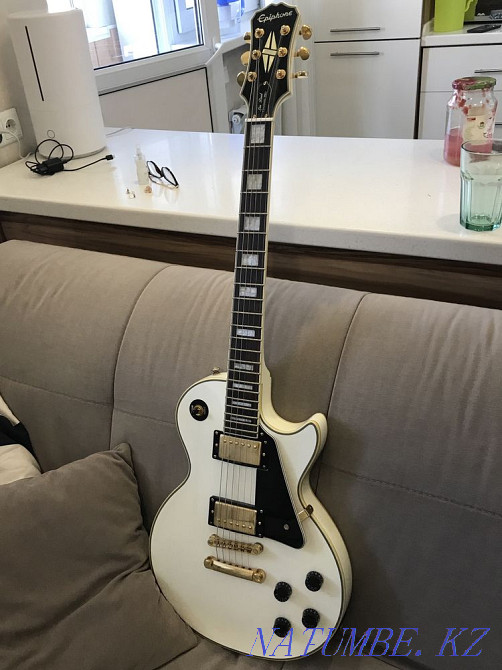 Guitar Epiphone Les Paul Custom Pro Alpine White Almaty - photo 4