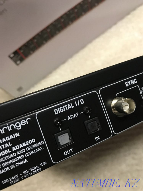 Микрофонный предусилитель Behringer Ada8200 Алматы - изображение 4