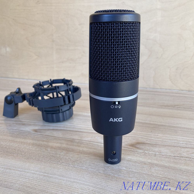 Akg 4000 студийный микрофон Шымкент - изображение 1