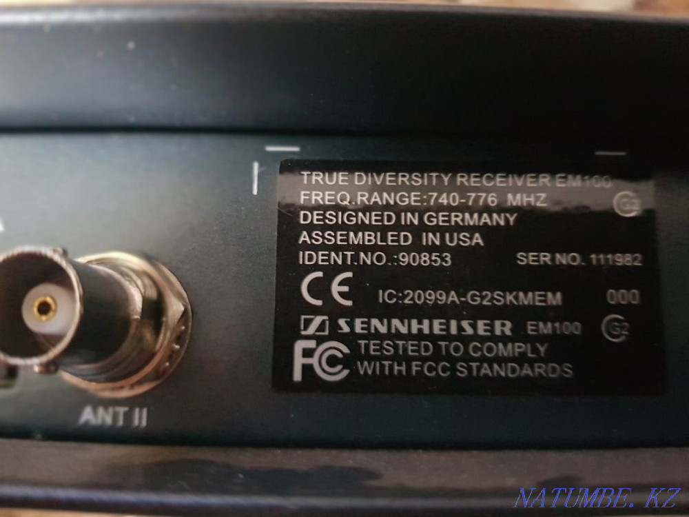 Radio microphone SENNHEISER EM100 Petropavlovsk - photo 4