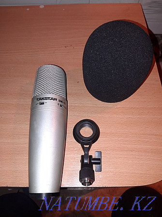 Takstar studio microphone and sound card  - photo 4
