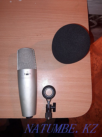 Takstar studio microphone and sound card  - photo 3
