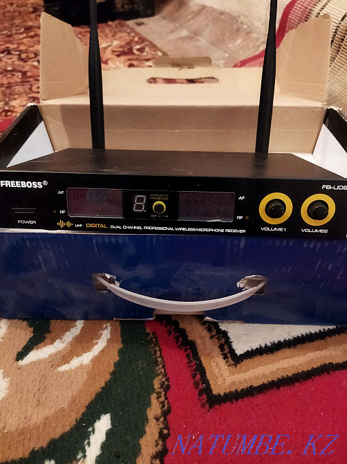 Микрафон почти. новый whatsapp tellll  - изображение 1