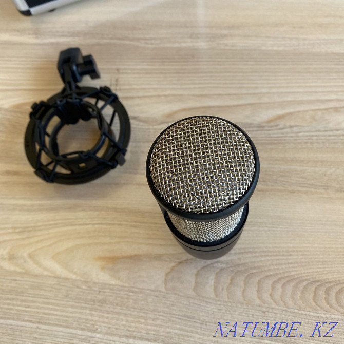 Akg p220 studio microphone Shymkent - photo 4