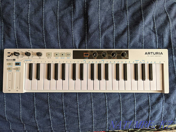 Midi keyboard Arturia KeyStep 37 Astana - photo 1