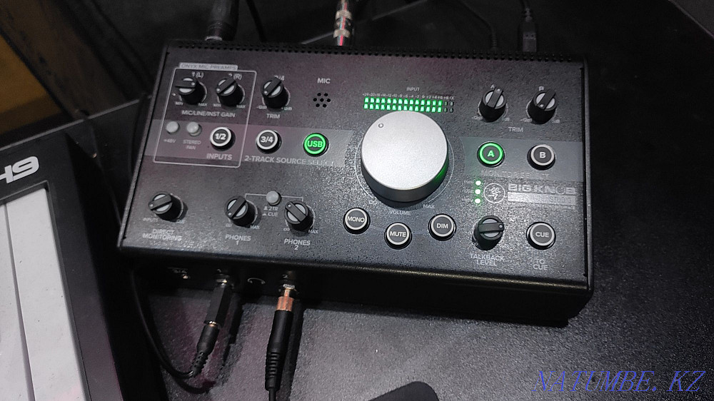Mackie Big Knob Studio студиясының контроллері  Павлодар  - изображение 1