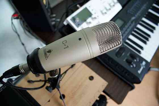 Продам микрофон behringer u-phoria studio pro Shymkent