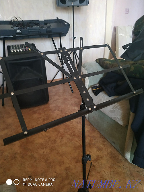 Синтезатор, электрогитара,микшер,колонка,стойка,пюпитр,чехол, Караганда - изображение 8