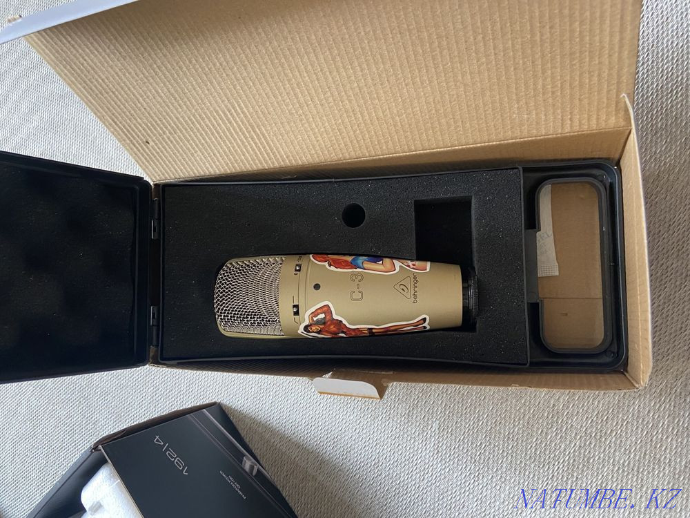 m audio sound card and behringher c 3 microphone Aqtau - photo 1