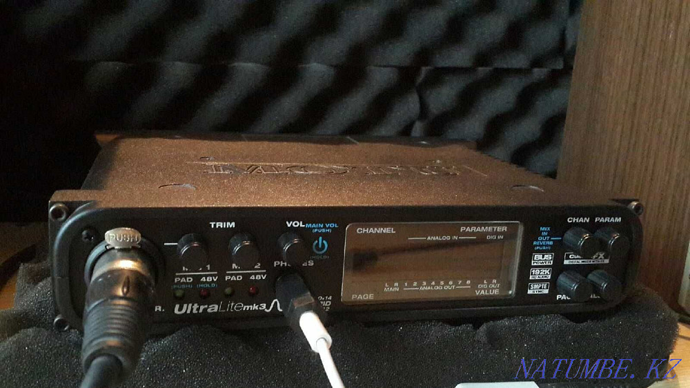 Профессиональная звуковая карта motu mk3 ultralite hybrid [USB] Алматы - изображение 1
