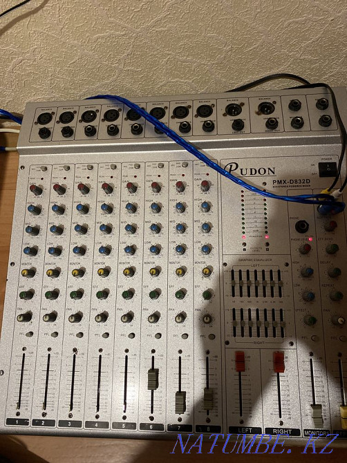 Selling a mixing console 350 watts per channel not working Petropavlovsk - photo 1