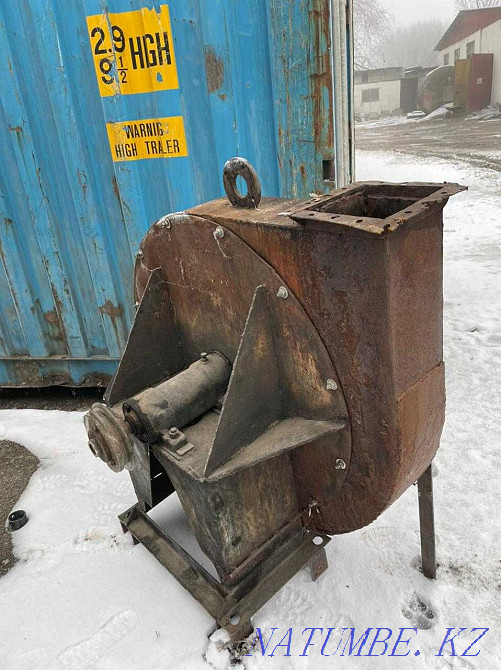 Вытяжка улитка состояние б/у Алматы - изображение 2