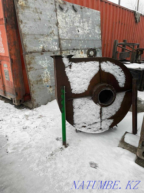 Вытяжка улитка состояние б/у Алматы - изображение 1