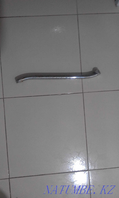 I'll give you a free faucet (gander) from the Colag mixer Astana - photo 1