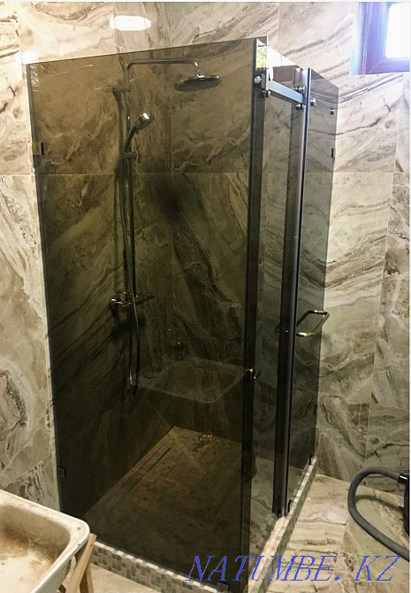 Shower cabins, partitions  - photo 1