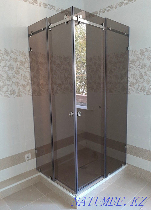 Shower cabins, partitions  - photo 8