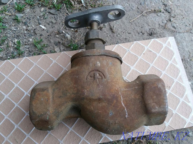 I will sell the valve for 50.2500 tenge. Kostanay - photo 1