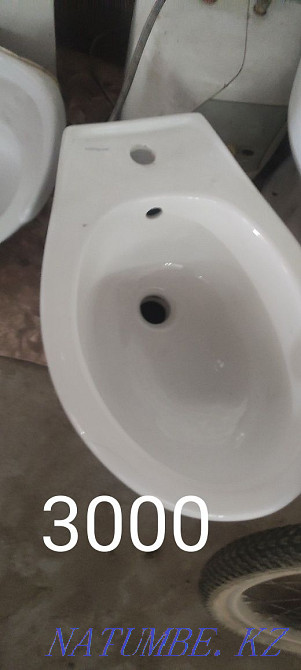 Selling a toilet. Tags yes bascalar.  - photo 5