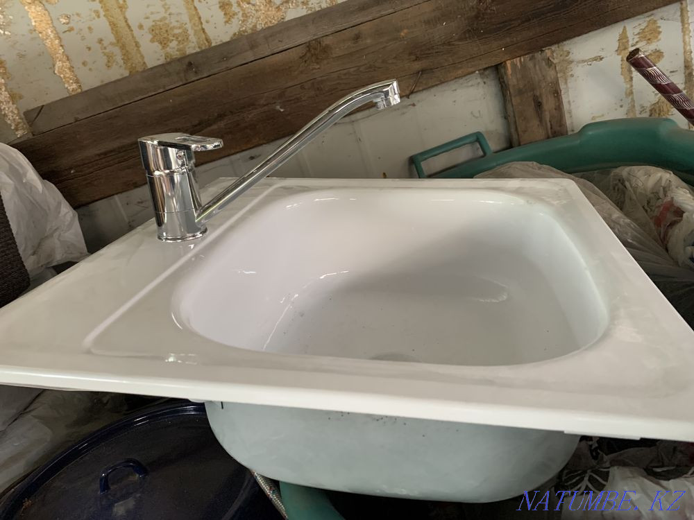 Раковина металическая со смесителем Алматы - изображение 1