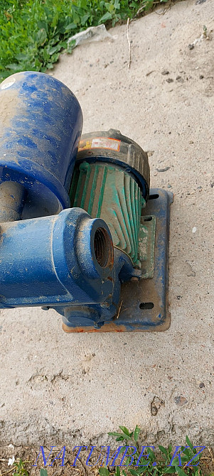 Водиной насос б/у  - изображение 1