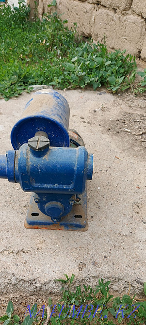 Водиной насос б/у  - изображение 2