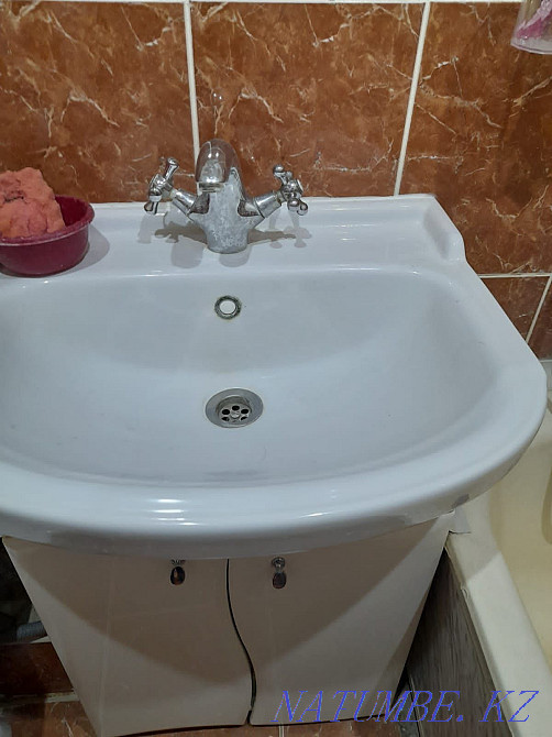 Унитазы,бочки,раковина, мойка,пьедестал,смеситель всё целое Б/У.  - изображение 7