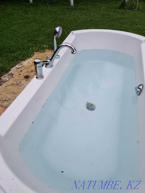 Acrylic bath Villeroy & Boch 170*80 second-hand complete with mixers Almaty - photo 2