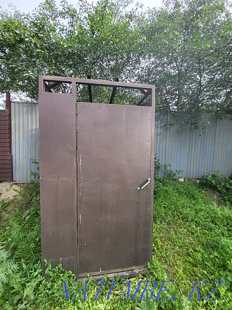 Street shower for sale, in good condition, with a barrel.  - photo 4