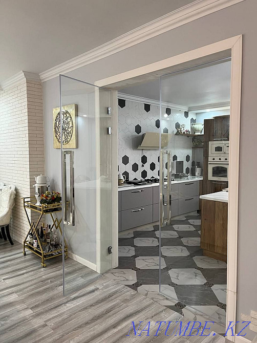 Showers, interior partitions, bathtub curtains, mirrors, facets Astana - photo 2