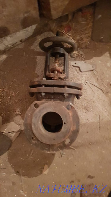 I will sell a gate valve Petropavlovsk - photo 2