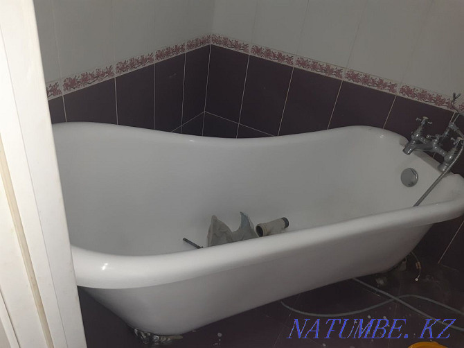 Acrylic bathtub with metal legs Semey - photo 1