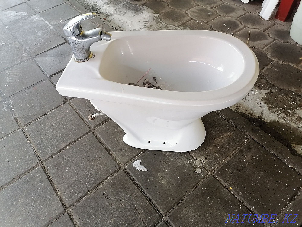 Bidet with mixer Karagandy - photo 1