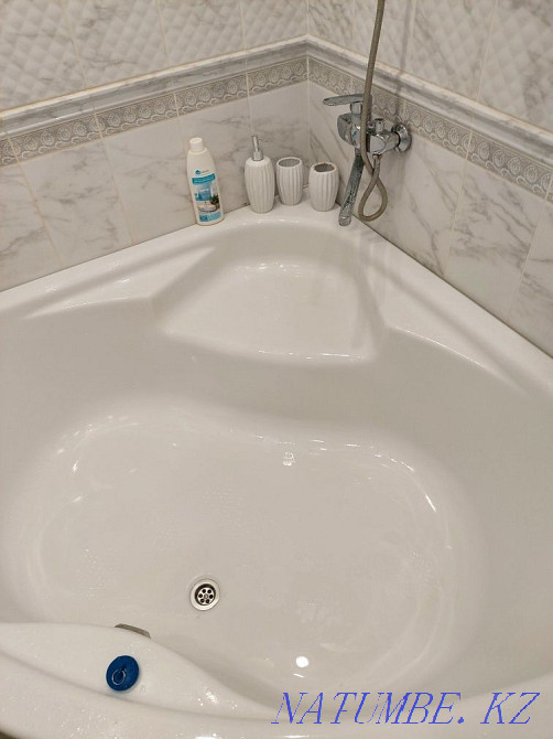 Өте жақсы жағдайда пайдаланылған үлкен акрил бұрыштық ванна сатылады.  Петропавл - изображение 4