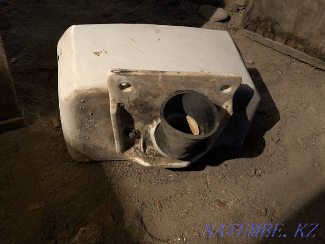 A cistern from a Soviet toilet for sale  - photo 1