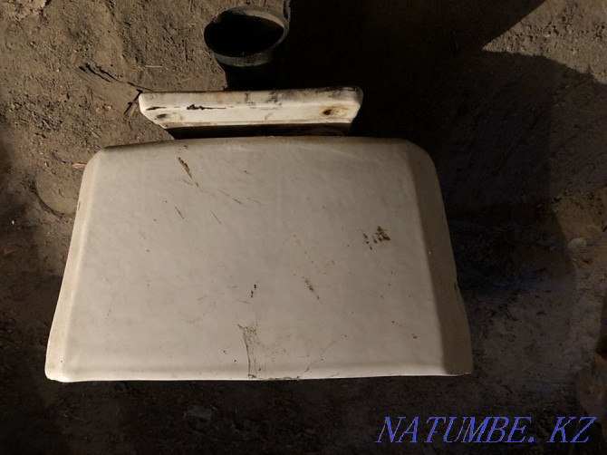 A cistern from a Soviet toilet for sale  - photo 2