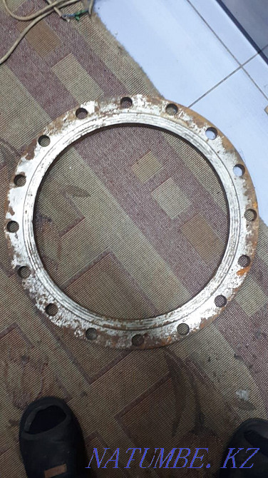 Біз фланецтерді сатамыз. Жаңа.  отбасы  - изображение 1