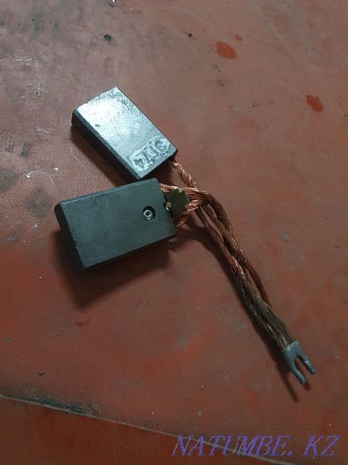 Продам электро щетки Шахтинск - изображение 2