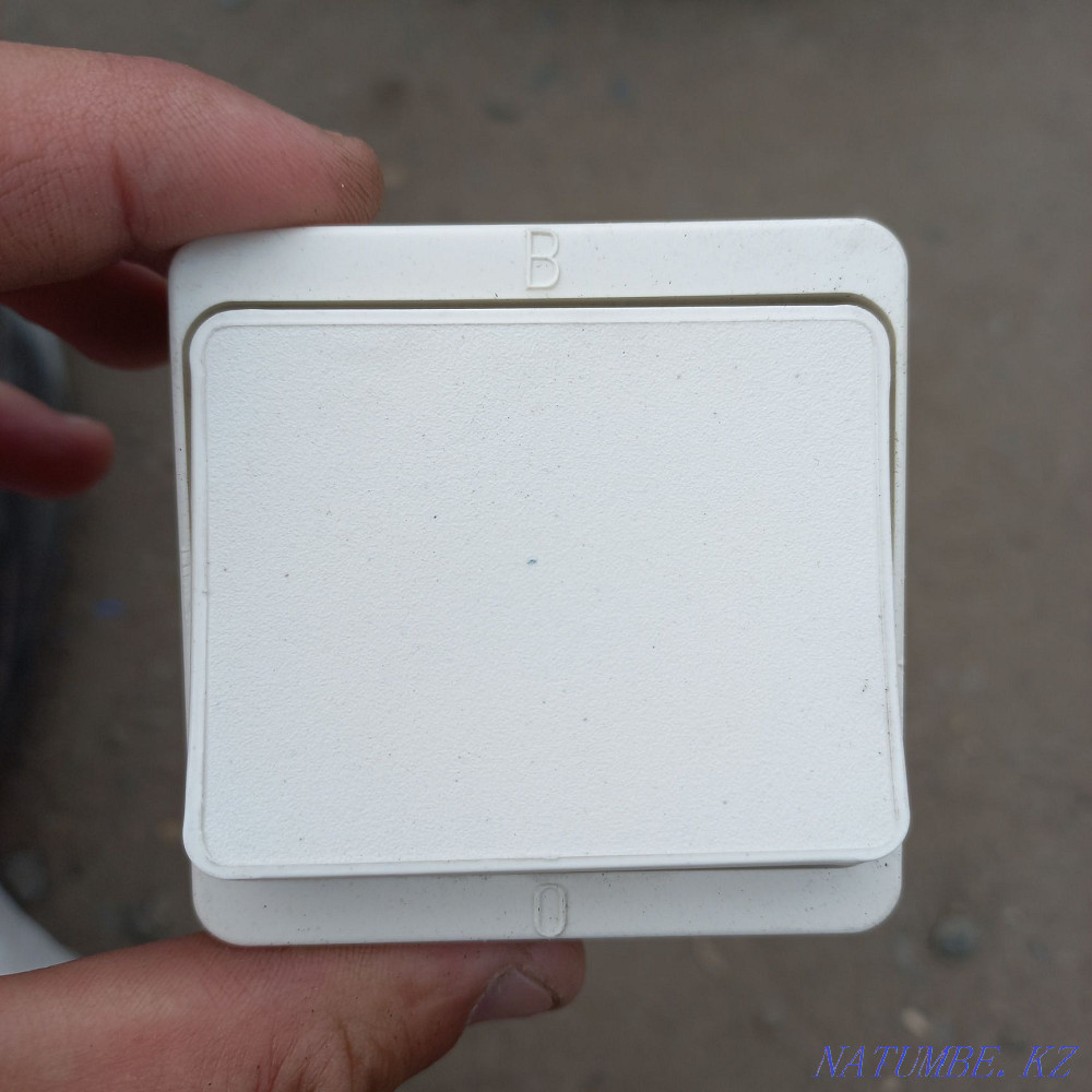 Sell switches  - photo 1