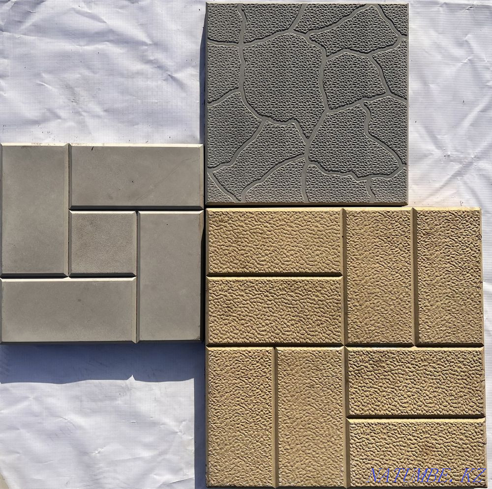 Paving stone, tile, curb  - photo 2