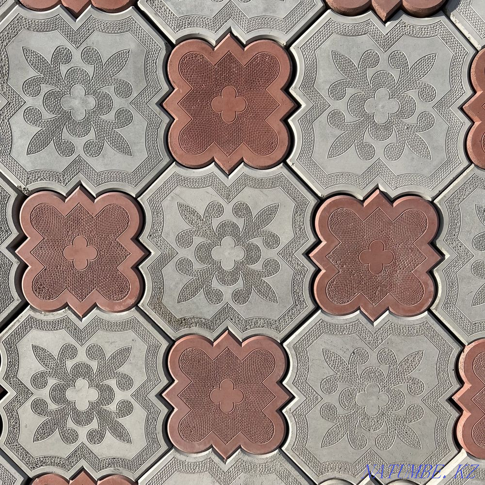 Paving stone, tile, curb  - photo 5