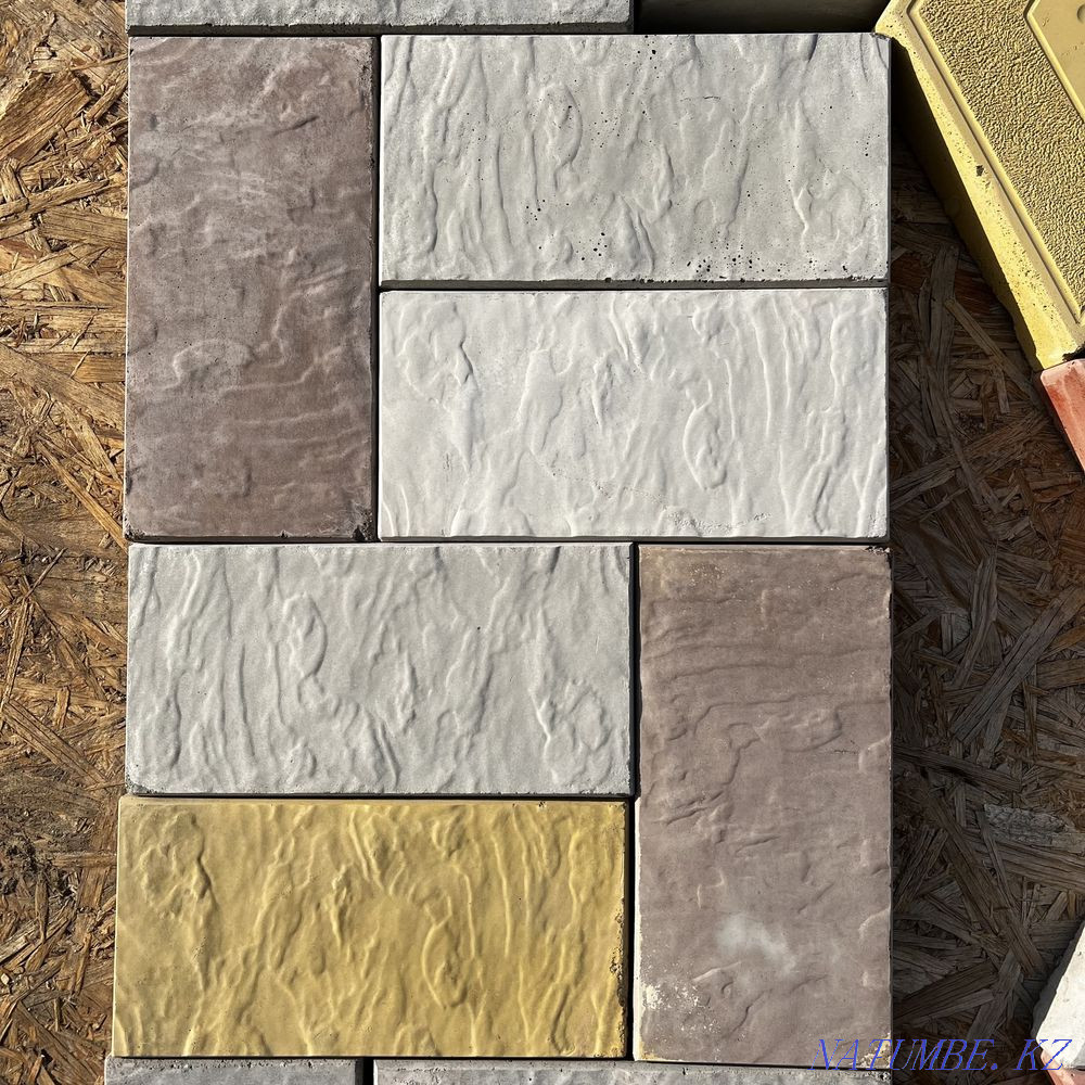 Paving stone, tile, curb  - photo 7