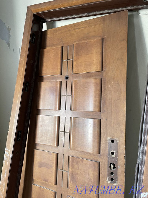 кіреберіс есігі темір ені 100 және гараж есігі  Ақтөбе  - изображение 2