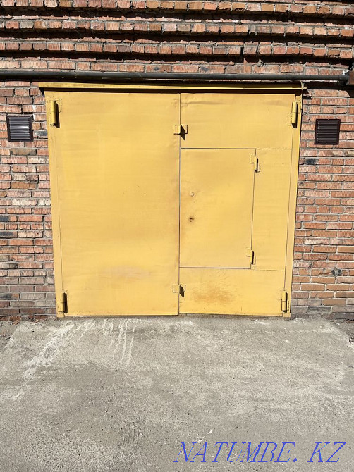 Selling garage doors. Ust-Kamenogorsk - photo 1