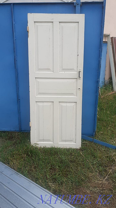 Двери бу продам срочно Аксукент - изображение 1