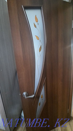 Продам двери в отл состоянии КШТ Усть-Каменогорск - изображение 1